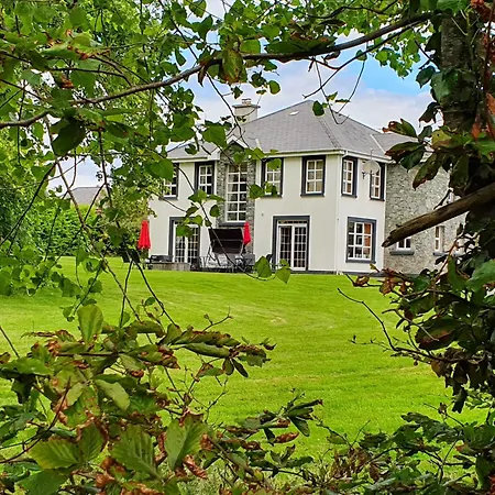 Проживание в семье Priory Guest Килларни